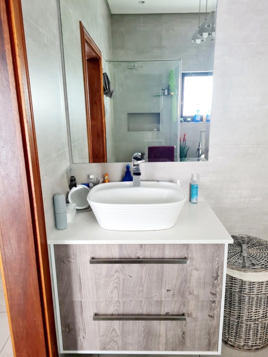 4 Bedroom Property for Sale in Heron Banks Golf Estate Free State